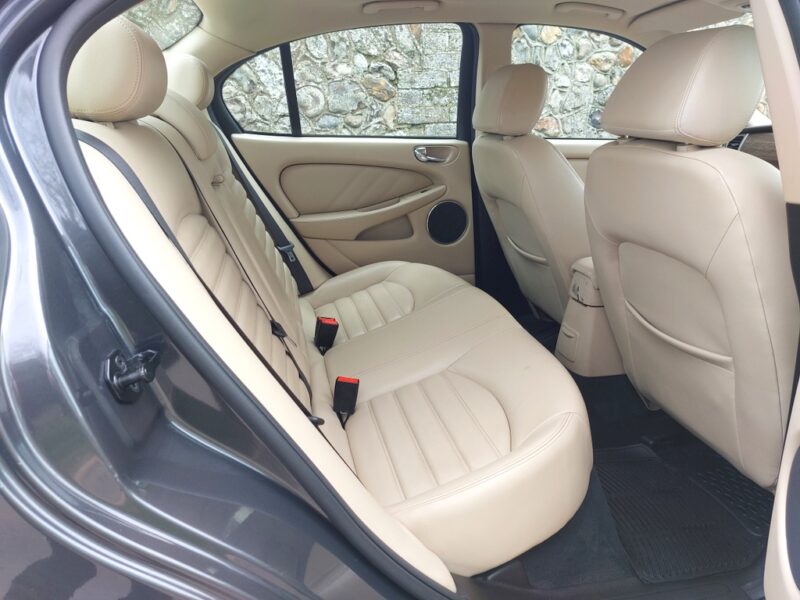 Jaguar X-type 2.2D SE Auto 4dr Saloon For Sale